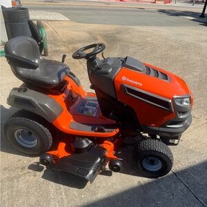 Husqvarna YTA 24V48